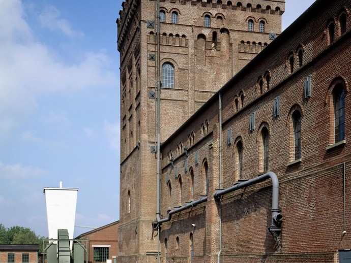 Förderturm des LWL-Industriemuseums Zeche Hannover in Bochum (vergrößerte Bildansicht wird geöffnet)