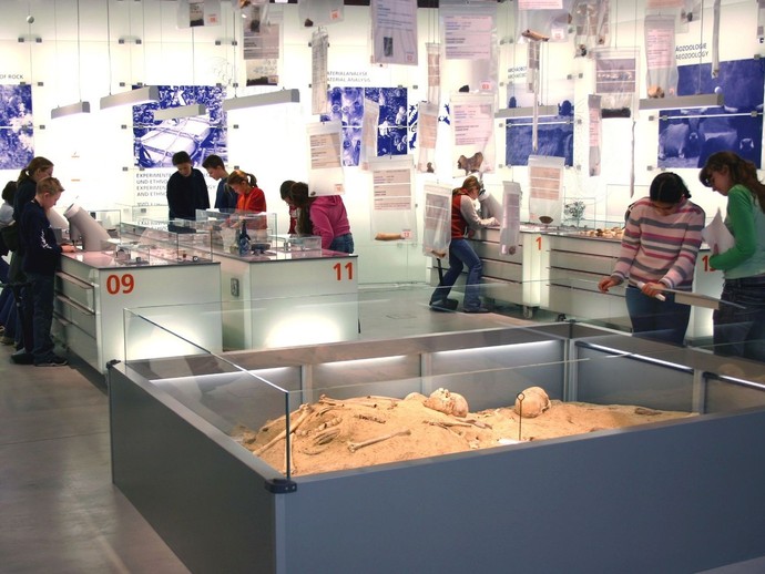 Forscherlabor im LWL-Museum für Archäologie in Herne (vergrößerte Bildansicht wird geöffnet)